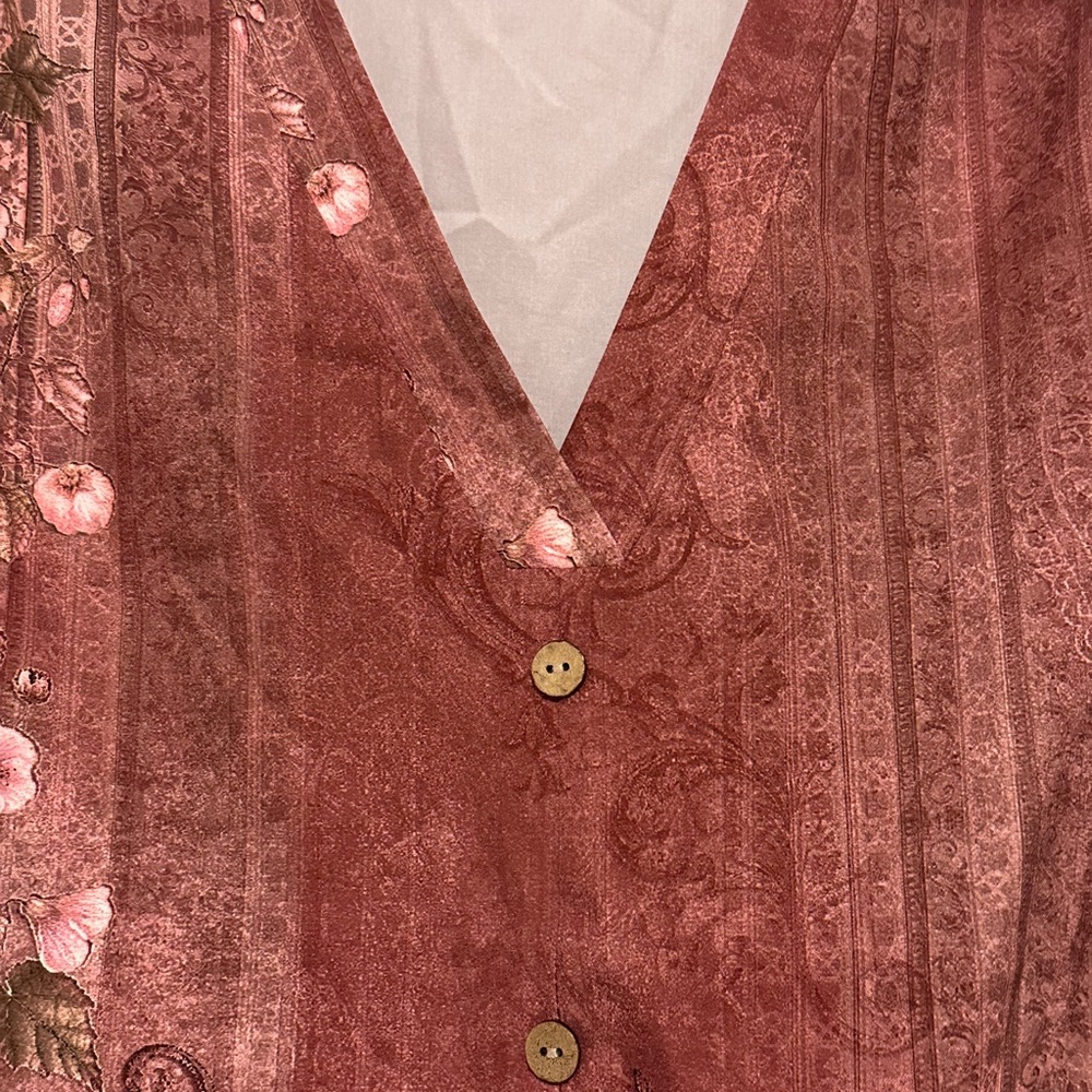 Floral V-Neck Button-Front Top in Rust - Picture 4 of 10